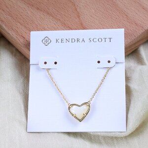 NEW Kendra Scott Ari Heart Necklace Gold Ivory Mother-of-Pearl